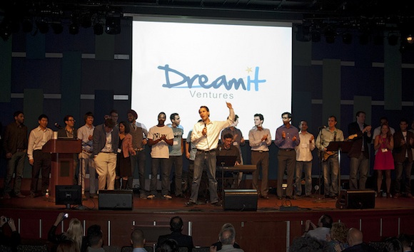 Steve Welch closes DreamIt Demo Day